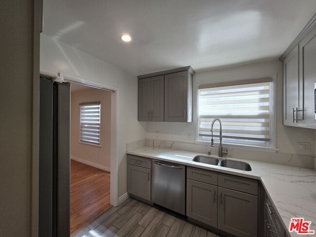 Photo - 102 Gaviota Ave Unit 104