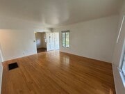 Living Room - 2816 Waverly Dr Apartment Unit 2816