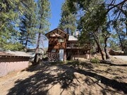 Photo - Cozy Meets Modern – Beautifully Upgraded Cabin in the Pines