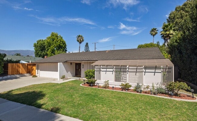 Building Photo - Beautifully Upgraded 3BR/2BA Home + Flex Room