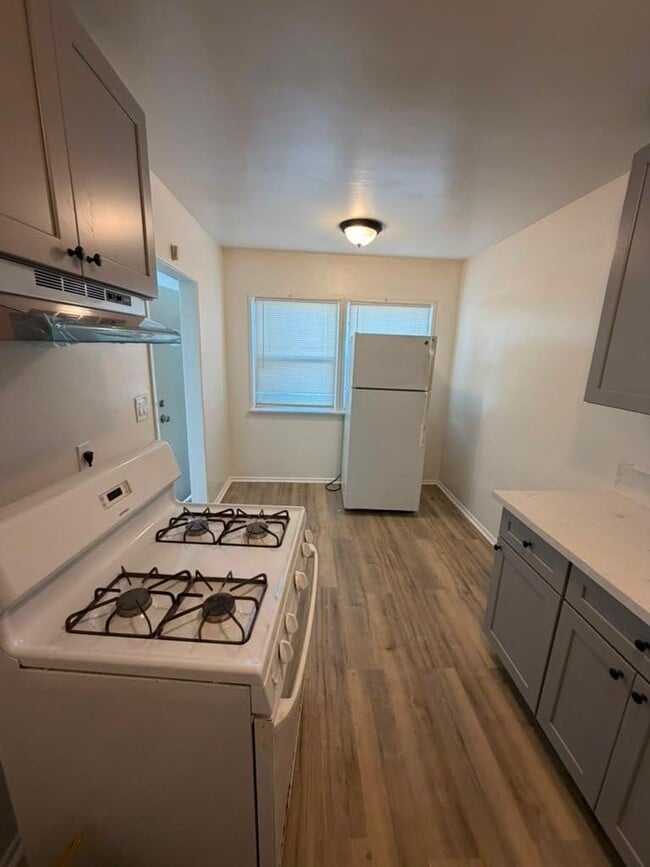 Photo - 1540 W 226th St Unit C