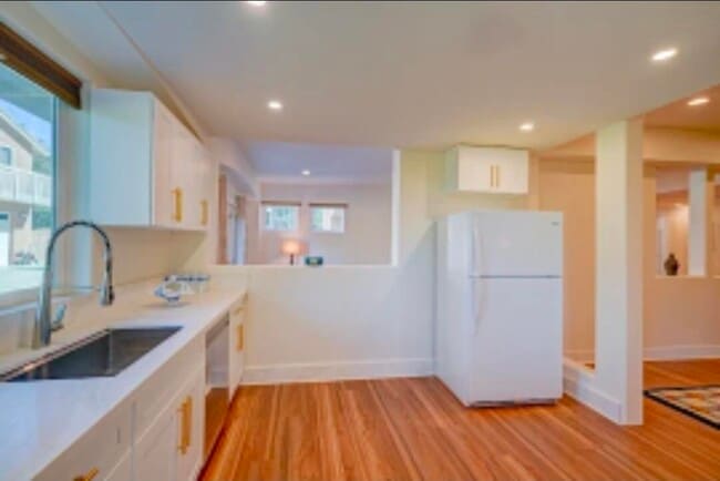 Photo - 1377 Knoll Rd