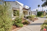Photo - 8415 Rosewood Ave
