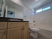 Photo - 4 bedroom!! Close to town, shopping and sc... House