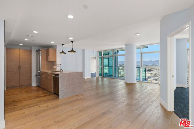 Photo - 13650 Marina Pointe Dr Unit 1509