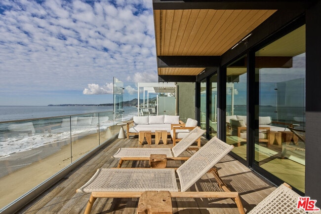 Building Photo - 24548 Malibu Rd