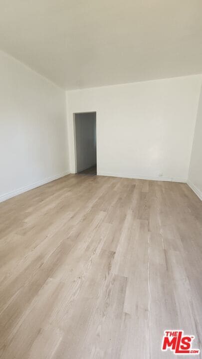 Building Photo - 10420 S Broadway Unit 1