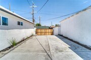 Photo - 11443 Saticoy St Condo Unit 11443