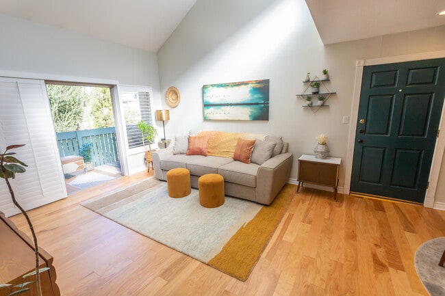 Photo - 5700 Etiwanda Ave Unit 277