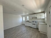 Photo - 616 S Van Ness Ave Apartments