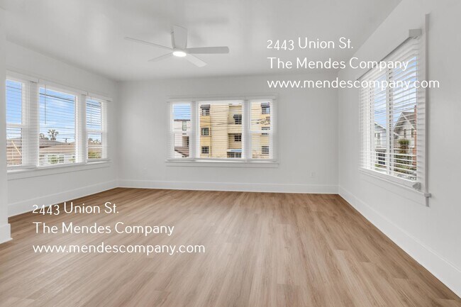 Photo - 2443 Union St