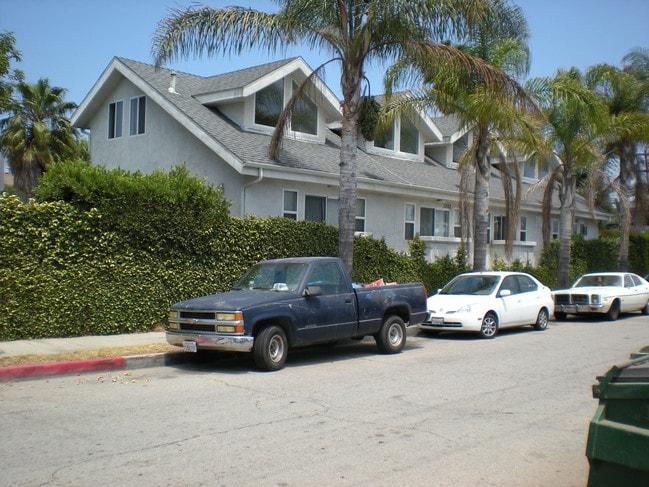 Building Photo - 1302 Electric Ave Unit 1306