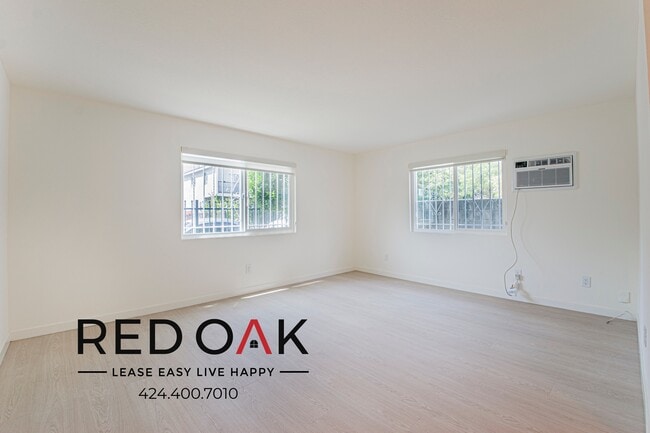 Photo - 912 N Ridgewood Pl Unit 2