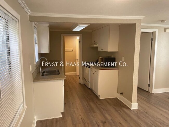 Photo - 1222 E Appleton St
