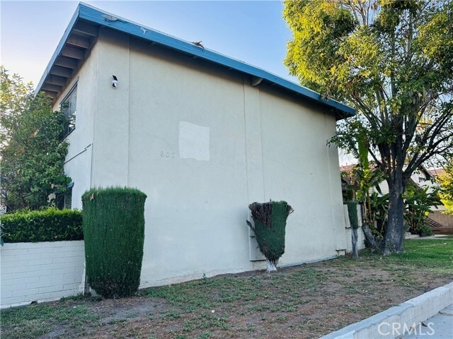 Building Photo - 607 N Dalton Ave Unit 1