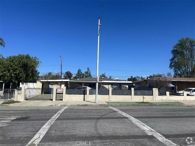Building Photo - 18721 Galleano St Rental