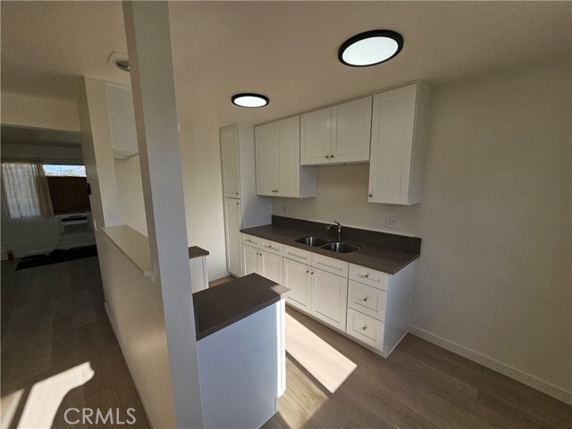 Building Photo - 554 E Hurst St Unit 2