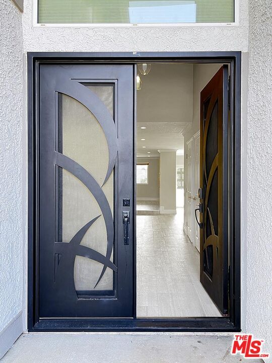 Photo - 10758 Cozycroft Ave