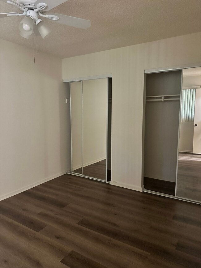 Photo - 451 E Rowland St