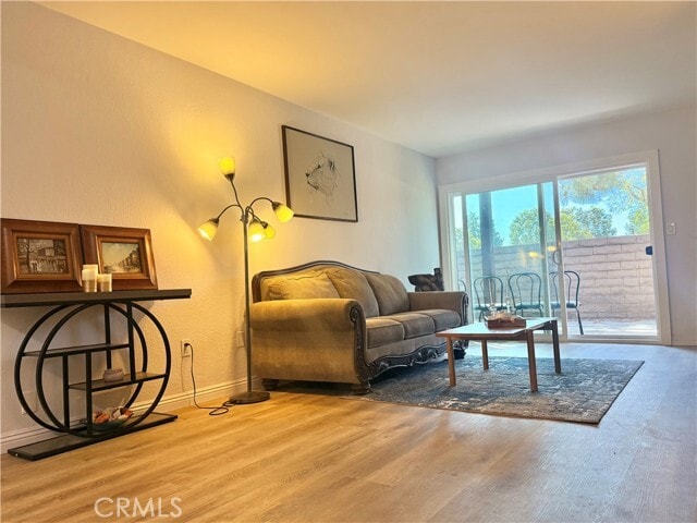 Building Photo - 1000 W MacArthur Blvd Unit 93