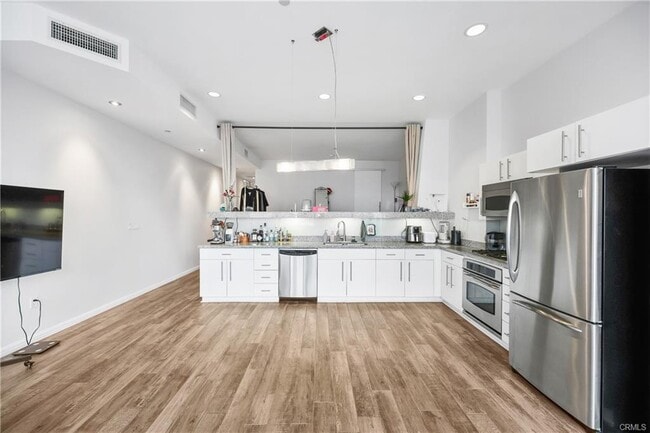 Photo - 1100 Wilshire Blvd Unit 1100 Wilshire #2607