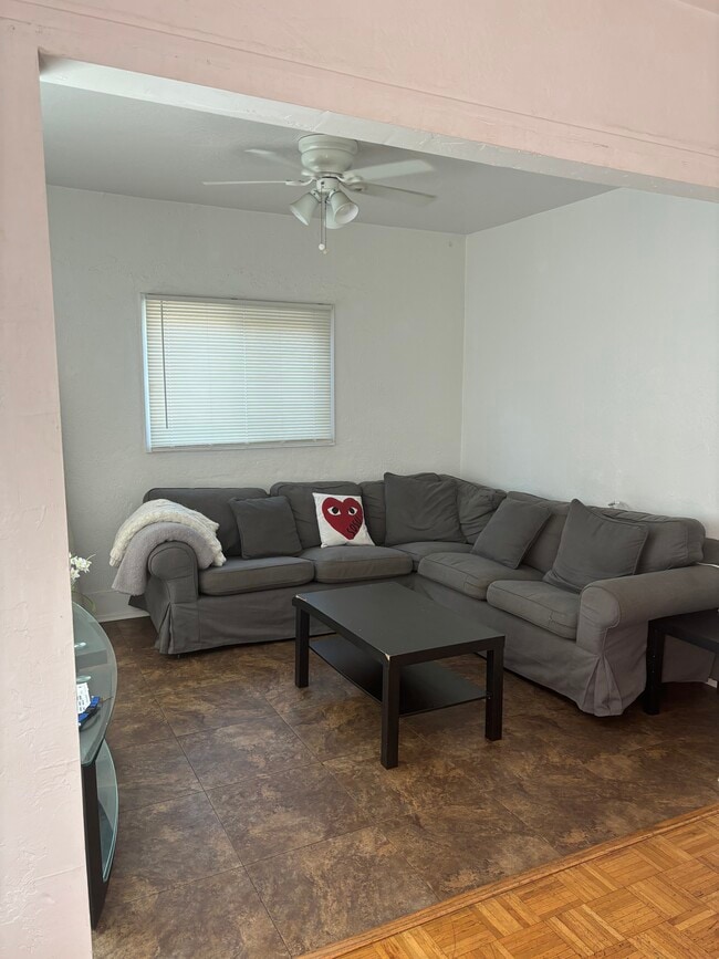 Photo - 5061 63rd St