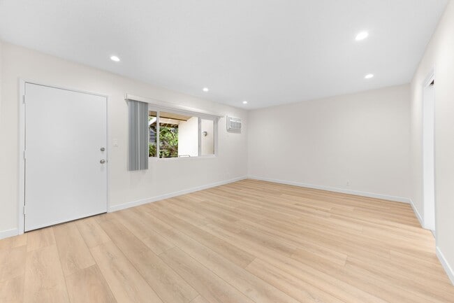 Photo - 4345 Ventura Canyon Ave Unit 08