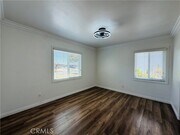 Photo - 1525 W Houston Ave