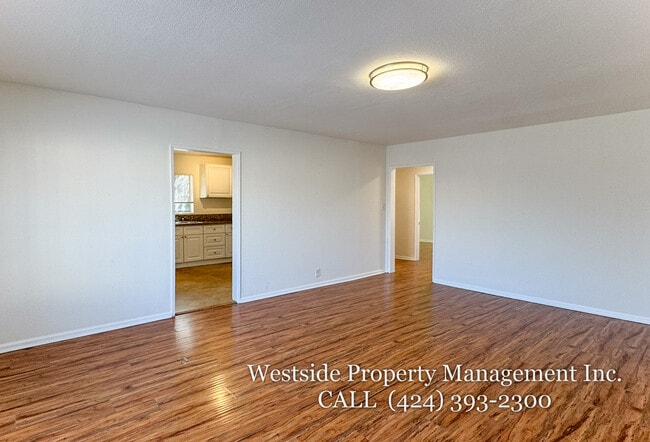 Photo - 6606 Brynhurst Ave