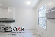 Photo - 5832 Carlton Way Unit 04