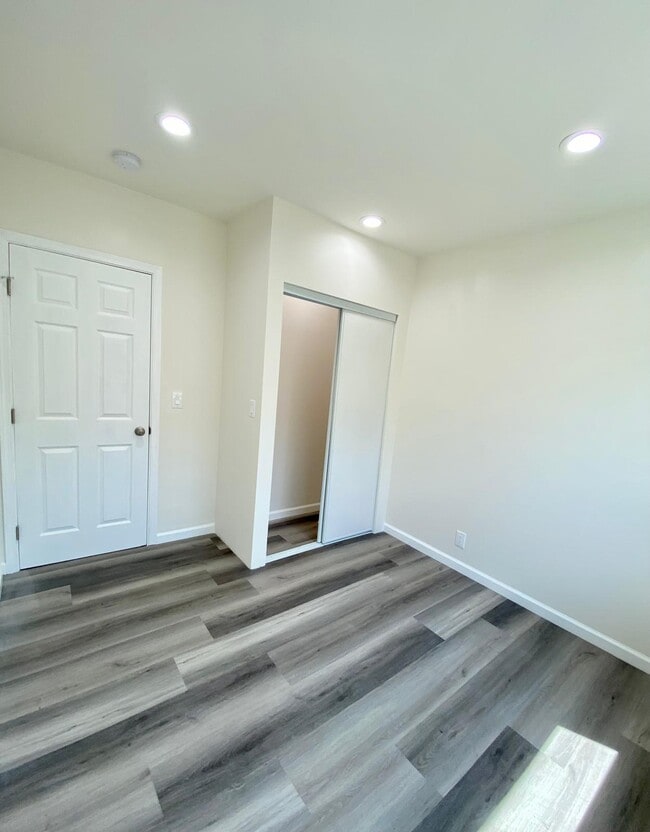 Photo - 1036 E O St Unit 1