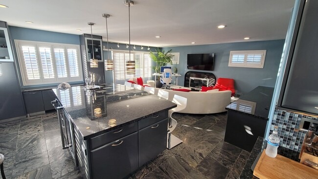 Photo - 1259 Bonnie Brae St