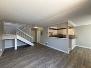 Photo - Spacious 3BD/2.5BA Townhouse in UTC W/ 2-C...