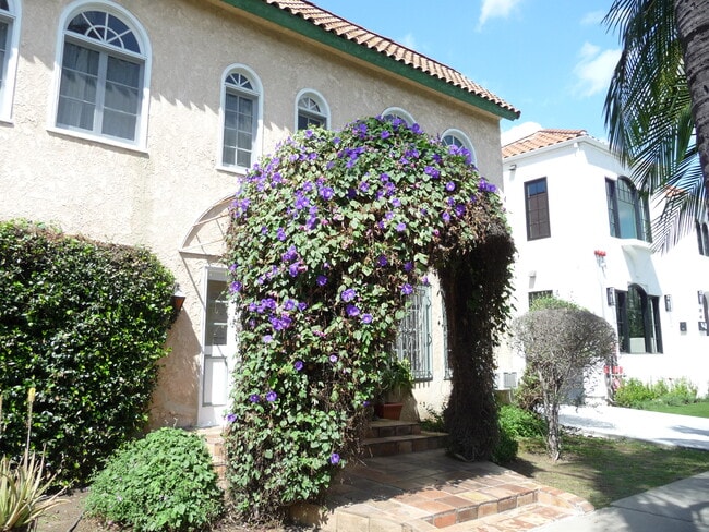 Photo - 435 1/2 N Sierra Bonita Ave Unit 435.5