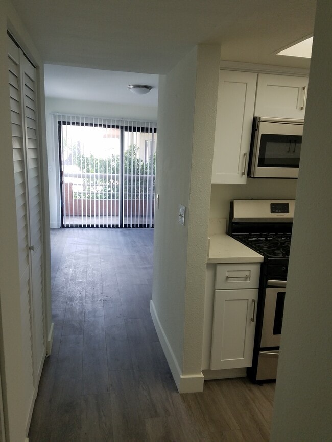 Photo - 731 S Detroit St