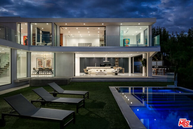 Photo - 2110 Hercules Dr