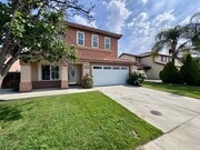 Photo - Spacious 4 Bedroom Home with a loft AND bo...