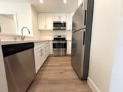 Kitchen - Premiere Towers