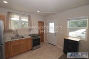 Photo - 766 S Grade Rd