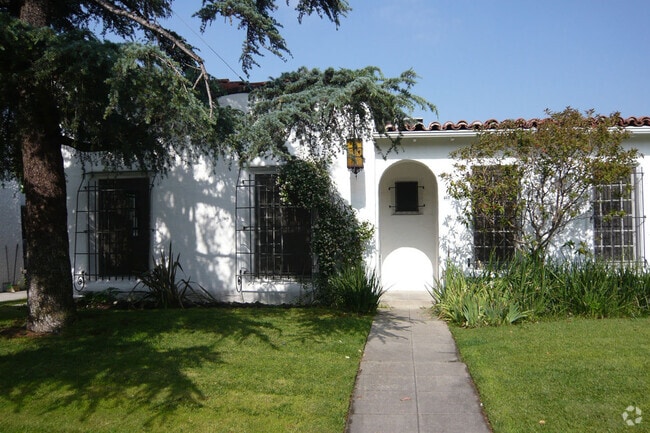 Building Photo - 465 N Alta Vista Blvd Unit 465 N. Alta Vista Blvd. Rental