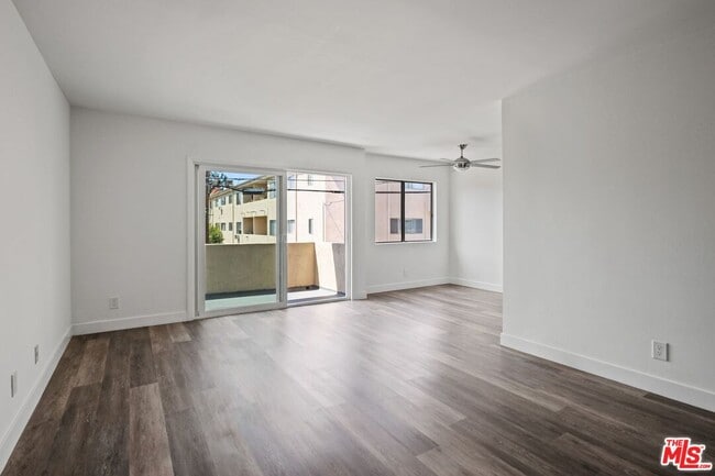 Photo - 12033 Goshen Ave Unit 8