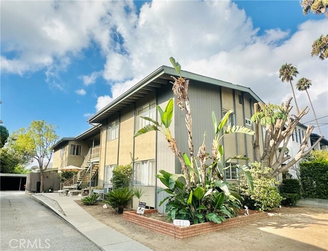 Building Photo - 1711 Oxley St Unit F