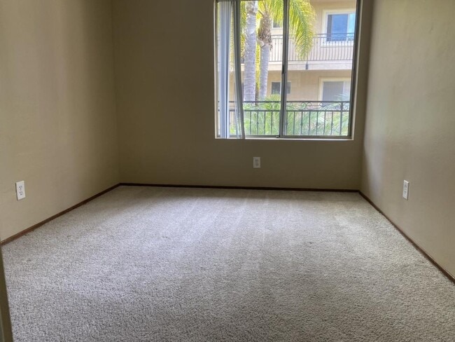 Photo - 7555 Linda Vista Rd Unit 15