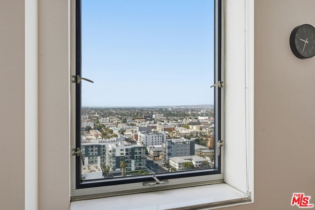 Photo - 3810 Wilshire Blvd Unit 1609