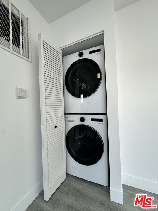 Photo - 1279 N Harper Ave Unit 5