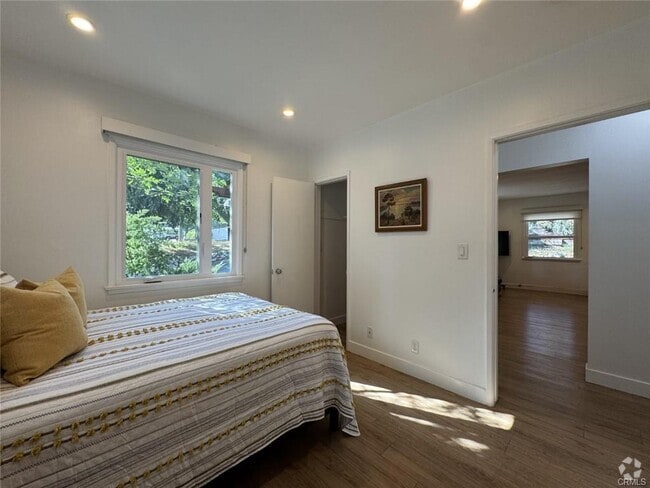 Building Photo - 1622 Foothill Blvd Rental
