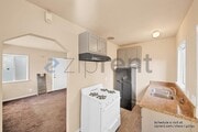 Photo - 439 E 55th St House