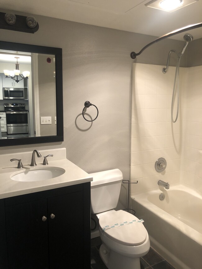 Photo - 3078 Broadway Unit 105