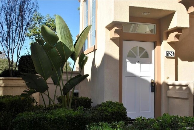 Photo - 124 Cartier Aisle