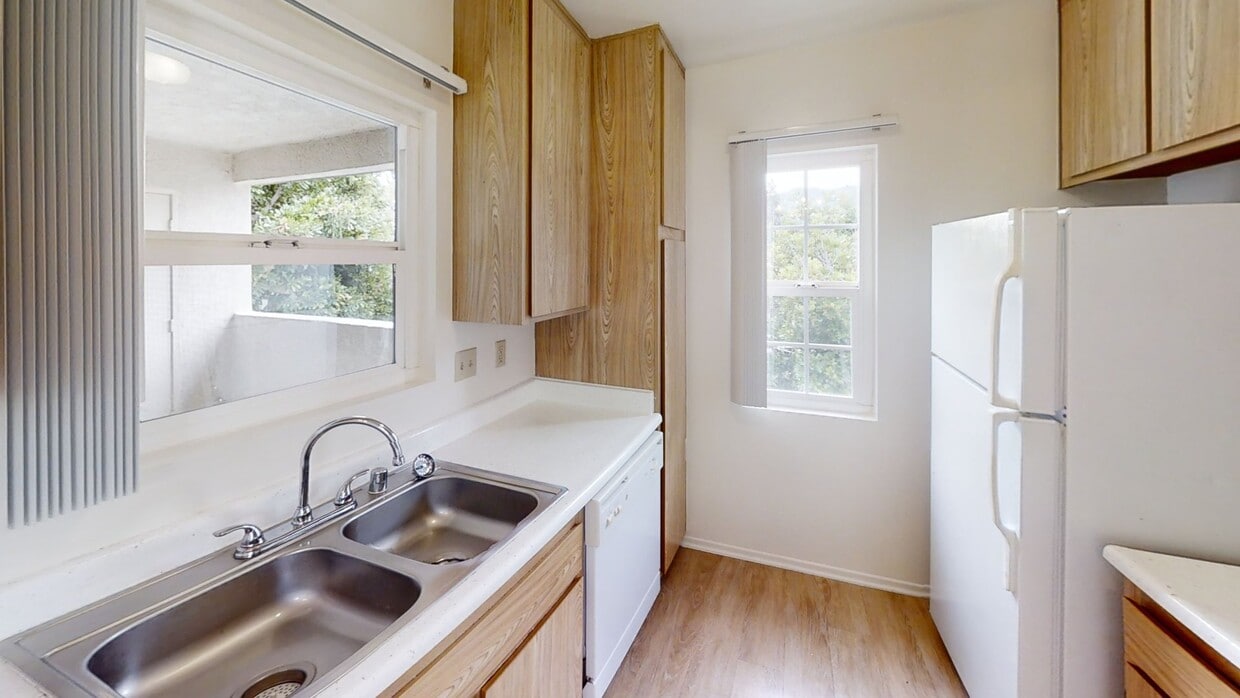 3D Tour - Camino Ruiz Square Apartments